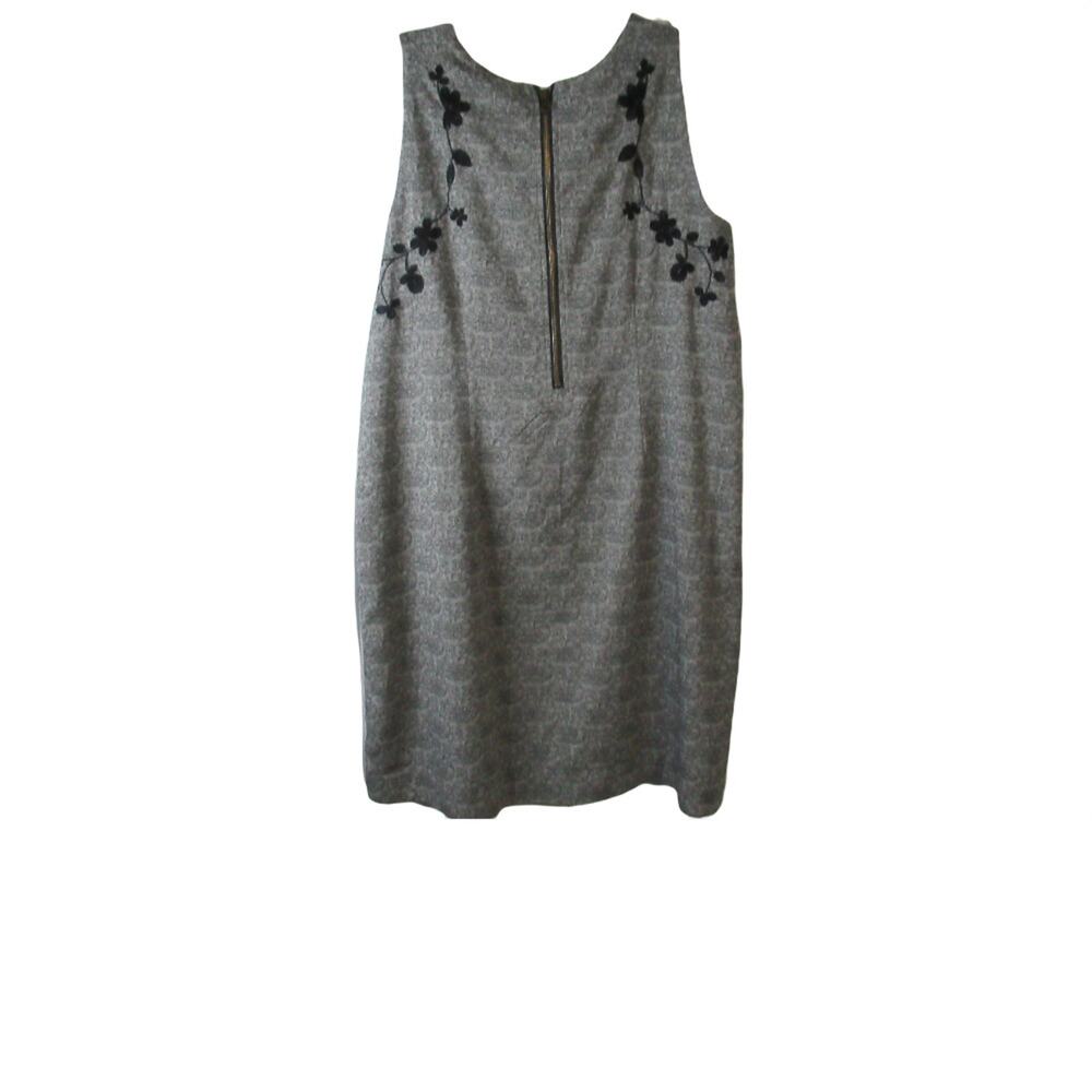 NWT Simply Noelle grey and black embroyered floral Sleeveless Dress - Picture 2 of 3